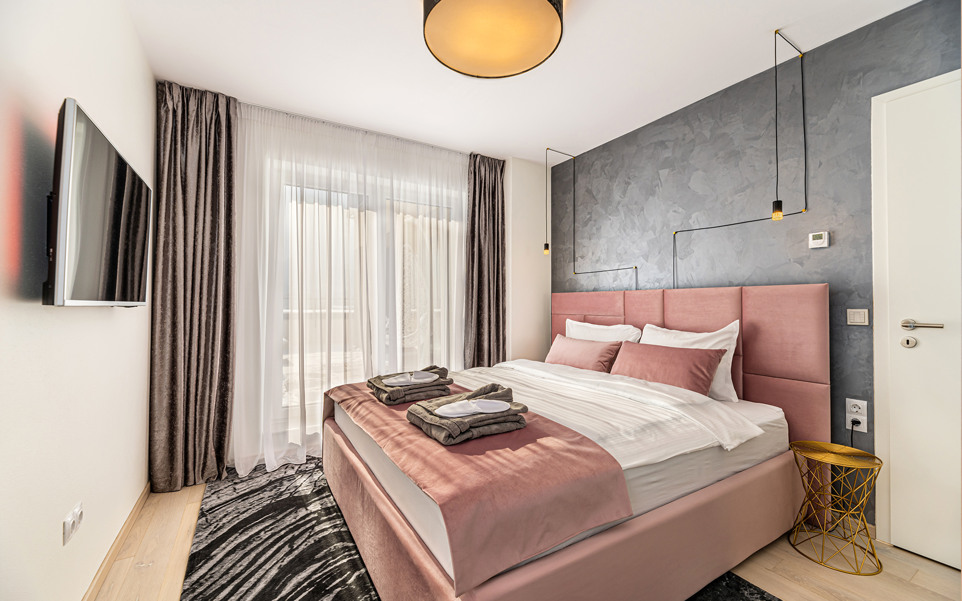 Cazare Brasov | Cazare in Penthouse Brasov | Cazare in regim hotelier Brasov | MK Apartments Brasov | Cazare Penthouse Brasov | Apartamente in regim hotelier Brasov | Cazare Apartamente Brasov